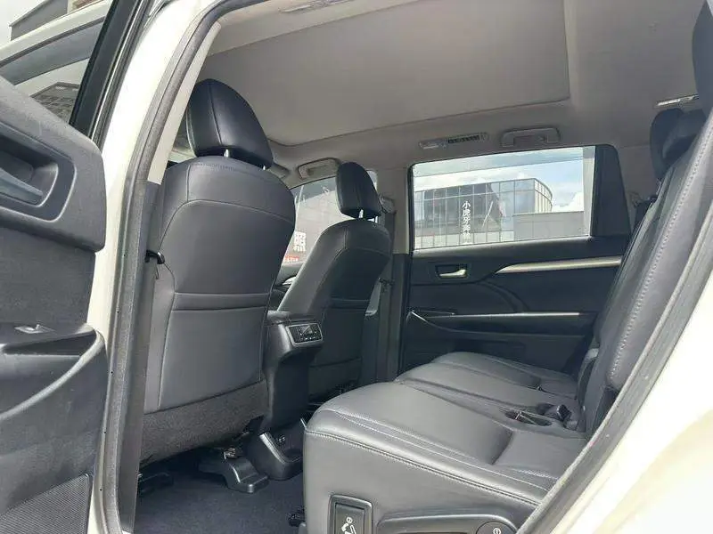 Highlander 2018 2.0T 4WD Premium Edition 7 Seater National V — 13