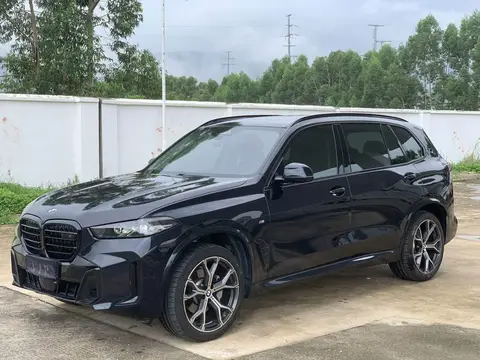 BMW X5 2023 xDrive 30Li Premium M Sport Night Edition