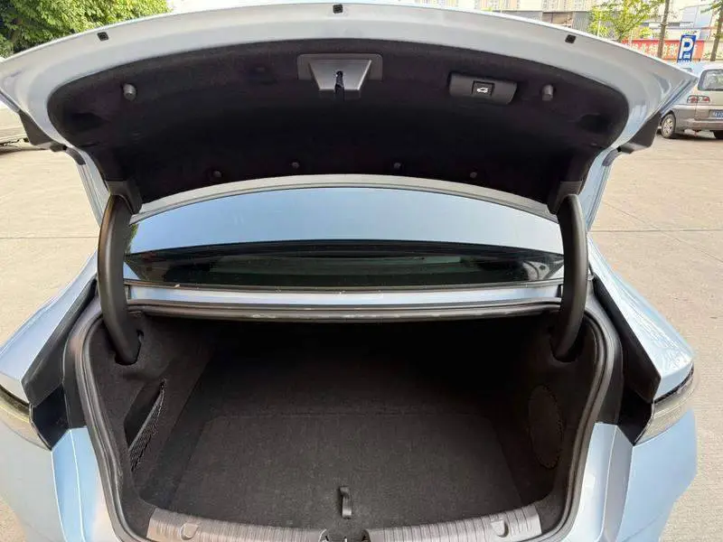 seal 2022 550km Standard Range Rear-wheel Drive Elite — 13