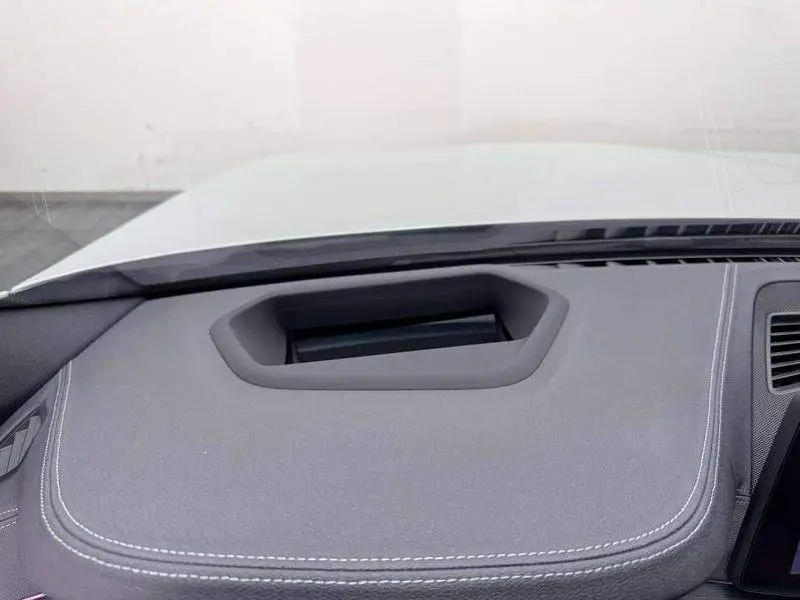 BMW 5 Series 2023 530Li Premium M Sport Package — 9
