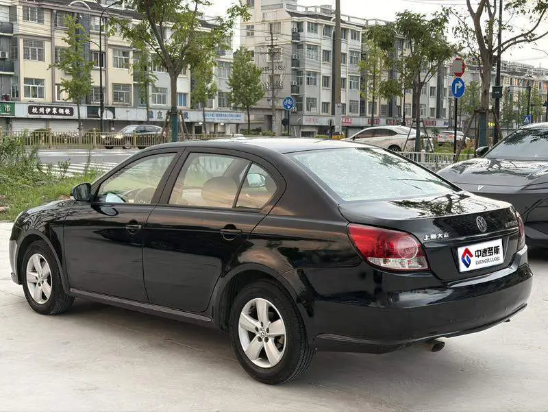 Lavida 2011 1.6L Manual Pinyou Edition — 3