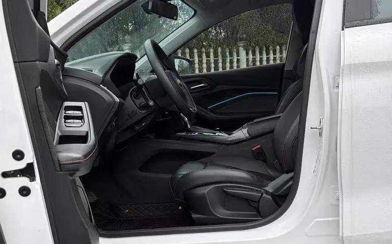 MG5 2021 300TGI DCT Luxury Edition — 11