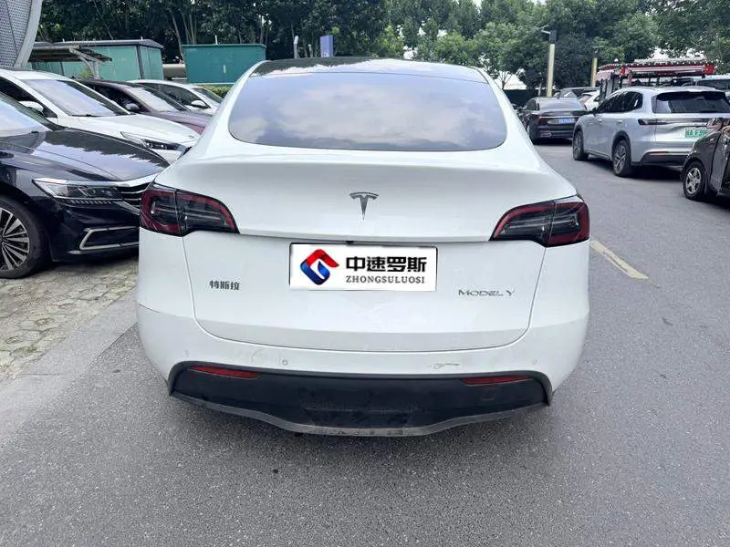 Model Y 2022 facelifted rear-wheel drive version — 5