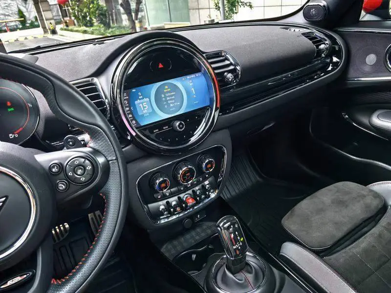 MINI JCW CLUBMAN 2021 2.0T JOHN COOPER WORKS ALL-IN — 6