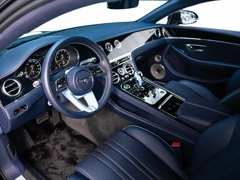 Europe 2022 4.0T GT V8 — 13