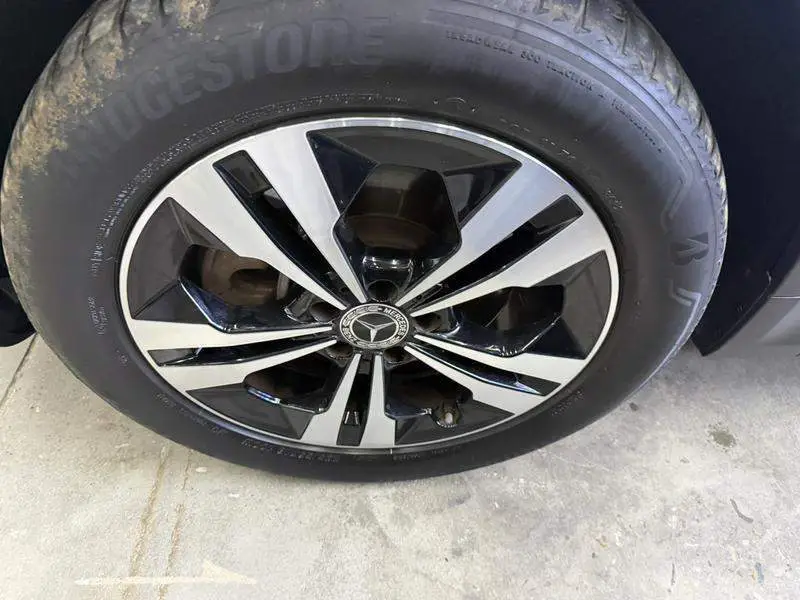 Mercedes-Benz GLA 2023 GLA 220 — 11