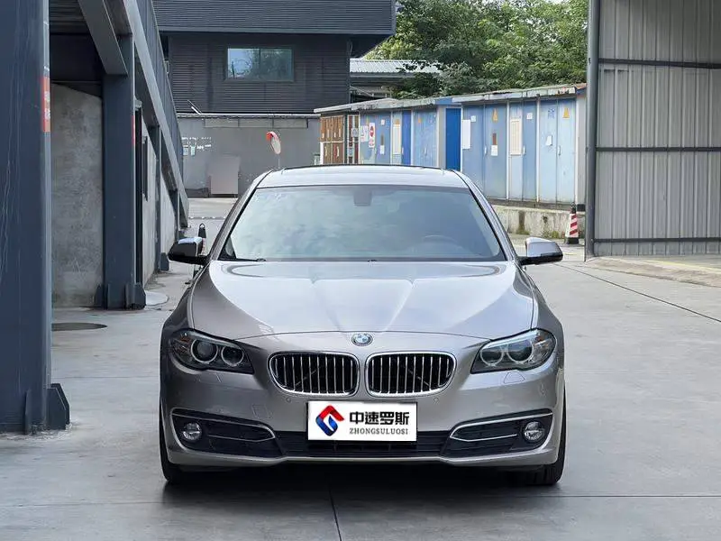 BMW 5 Series 2014 525Li Luxury Design Package — 2