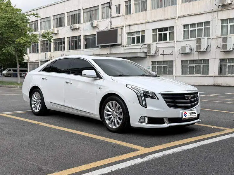 Cadillac XTS 2018 28T Elite — 3