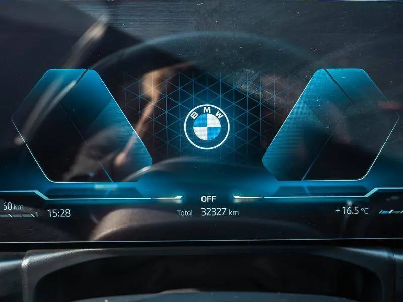 BMW 3 Series 2025 325Li M Sport Package — 18