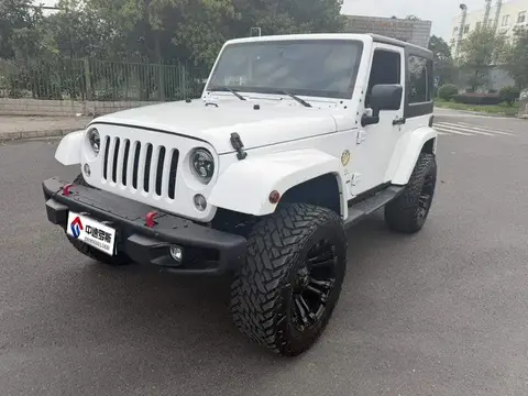 Wrangler 2013 3.6L Sahara 2-door