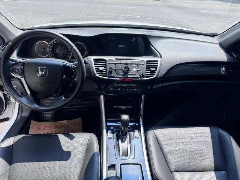 Accord 2016 2.0L Elite Edition — 12