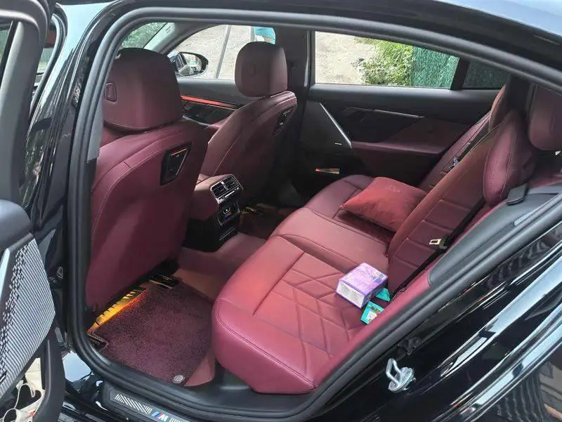 BMW 5 Series 2025 530Li Leading M Sport Package — 9