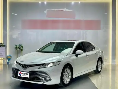 Camry 2021 2.0G Deluxe Edition