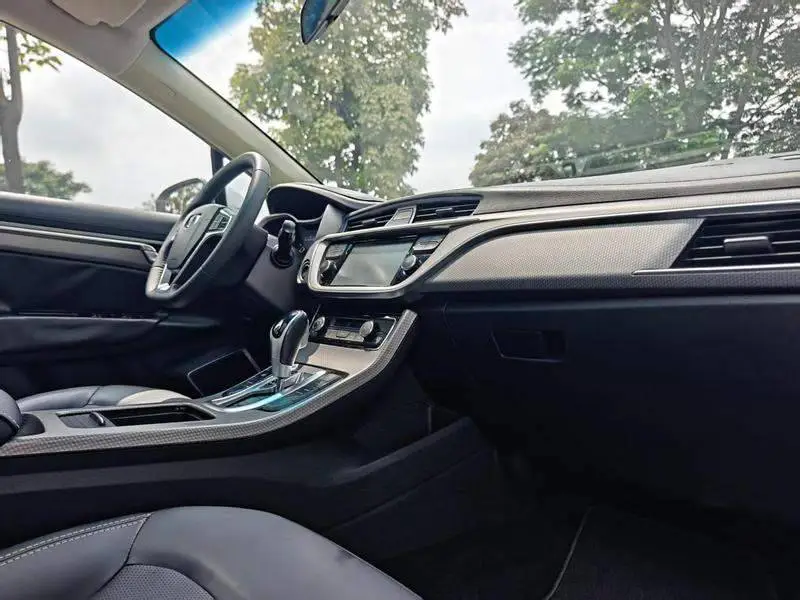 Emgrand GS 2017 Sports Edition 1.3T Automatic Intelligent Connection — 11