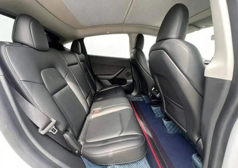 Model Y 2022 facelifted rear-wheel drive version — 14