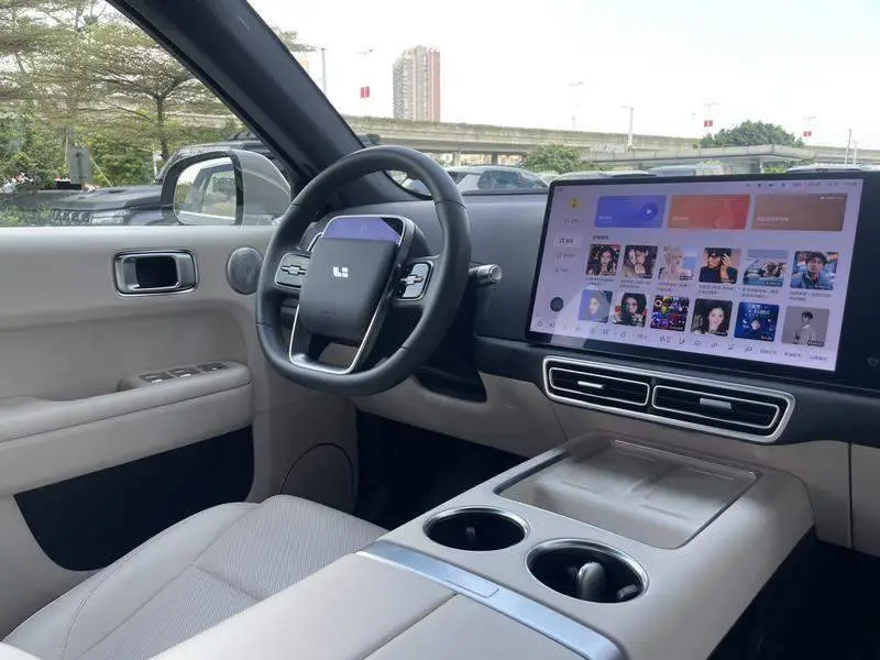 Ideal L6 2025 Pro Intelligent Refresh Edition — 14