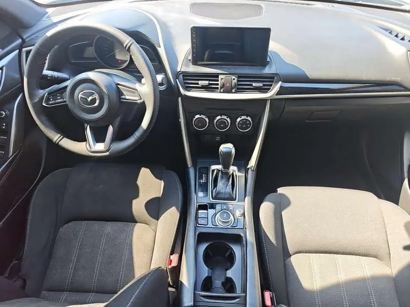 Mazda CX-4 2018 2.0L Automatic 2WD Blue Sky Vitality Edition National V — 8