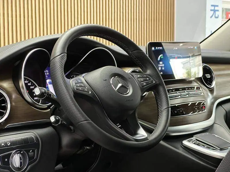 Mercedes-Benz V-Class 2020 V 260 L Long Wheelbase Luxury Edition — 13