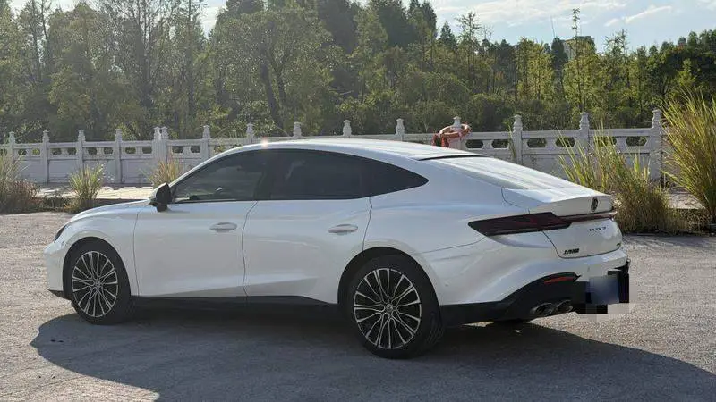 MG7 2023 1.5T DCT Elegant Edition — 4