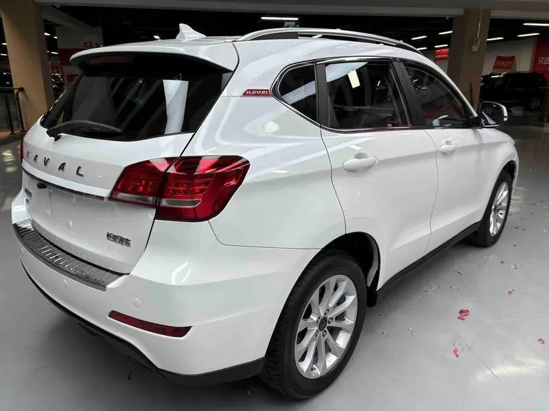 Haval H2 2017 Red Label 1.5T Automatic 2WD Luxury Model — 7