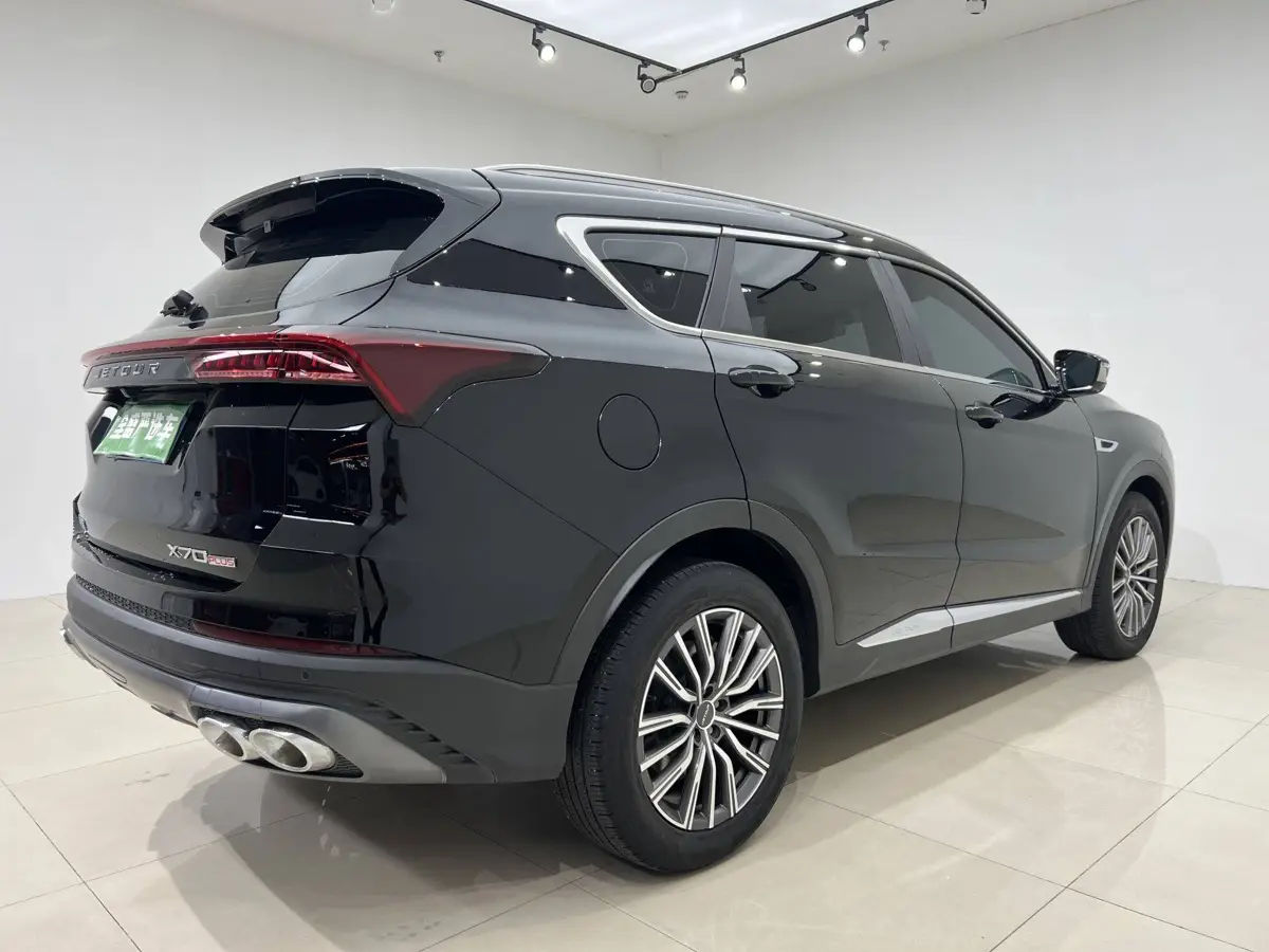 JETOUR X70 PLUS 2023 1.5T DCT Brave PLUS 5-seater — 4