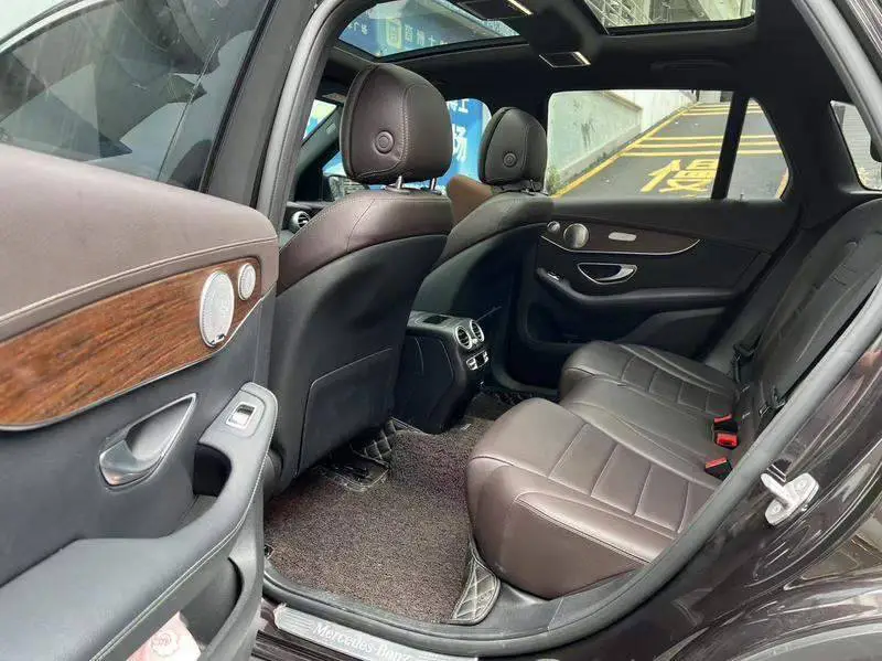 Mercedes-Benz GLC 2021 GLC 300 L 4MATIC Dynamic — 9