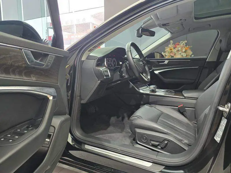 Audi A6L 2021 45 TFSI Premium Elegance — 17