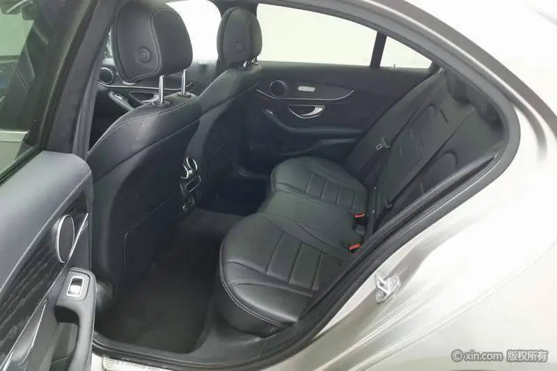 Mercedes-Benz C-Class 2020 C 260 L Sports Edition — 19