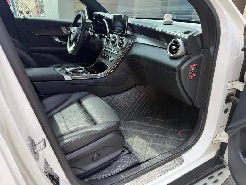 Mercedes-Benz GLC 2019 GLC 300 L 4MATIC Dynamic — 11