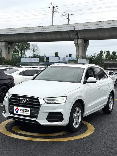 Audi Q3 2018 30th Anniversary Model 30 TFSI Fashion Model