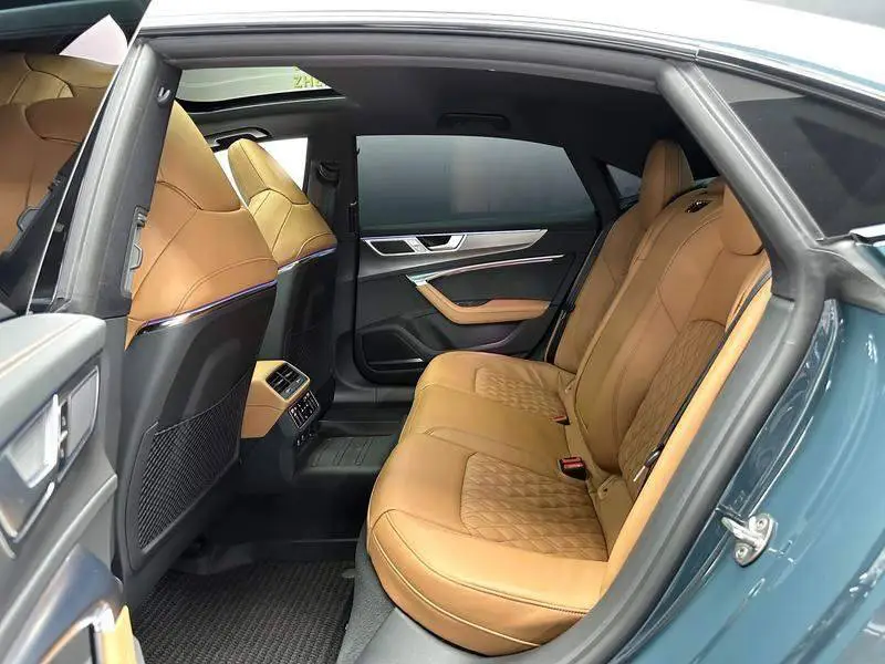 Audi A7L 2022 55 TFSI quattro S-line edition one — 9