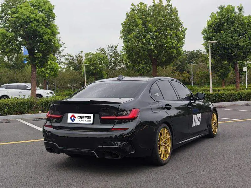 BMW 3 Series 2021 facelift 330i M Sport Night Edition — 6