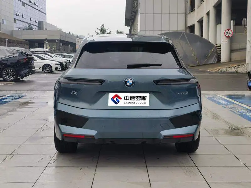 BMW iX 2022 xDrive40 — 4