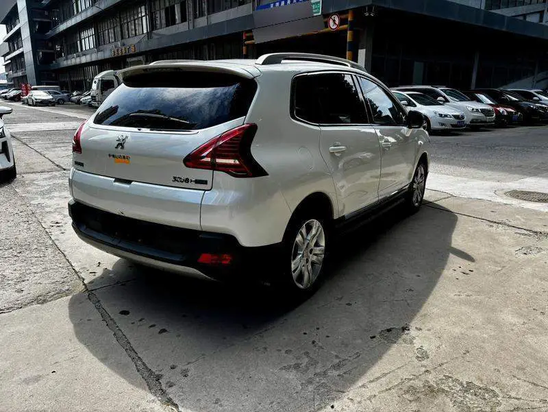 Peugeot 3008 2015 1.6THP Roland Garros Edition — 4