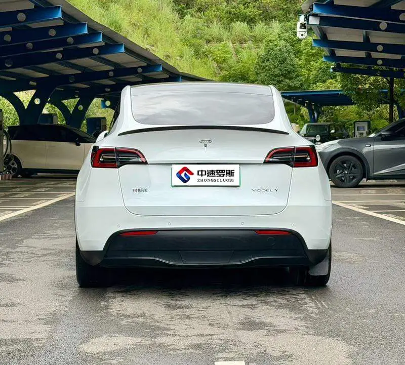 Model Y 2023 rear-wheel drive version — 5