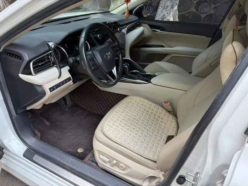 Camry 2019 2.5G Luxury Edition — 8