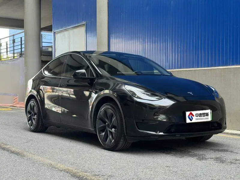 Model Y 2024 rear-wheel drive version — 3