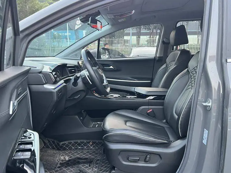 Kustu 2021 380TGDi LUX Premium — 18