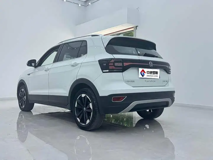 Exploration 2023 200TSI DSG Joy Smart Edition — 4