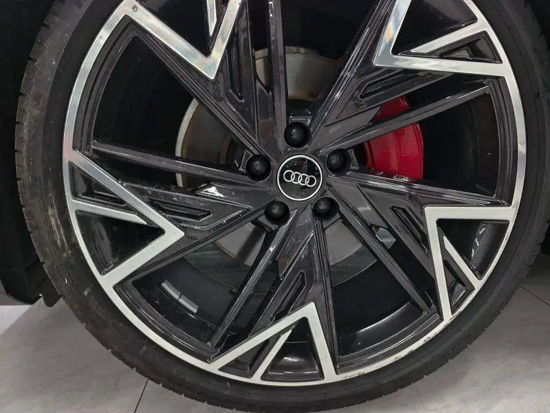 Audi A7L 2024 45 TFSI quattro S-line Shadow Warrior Edition — 14