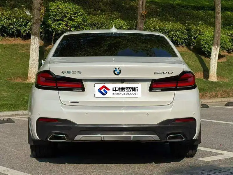 BMW 5 Series 2023 530Li facelift, leading M sports package — 5