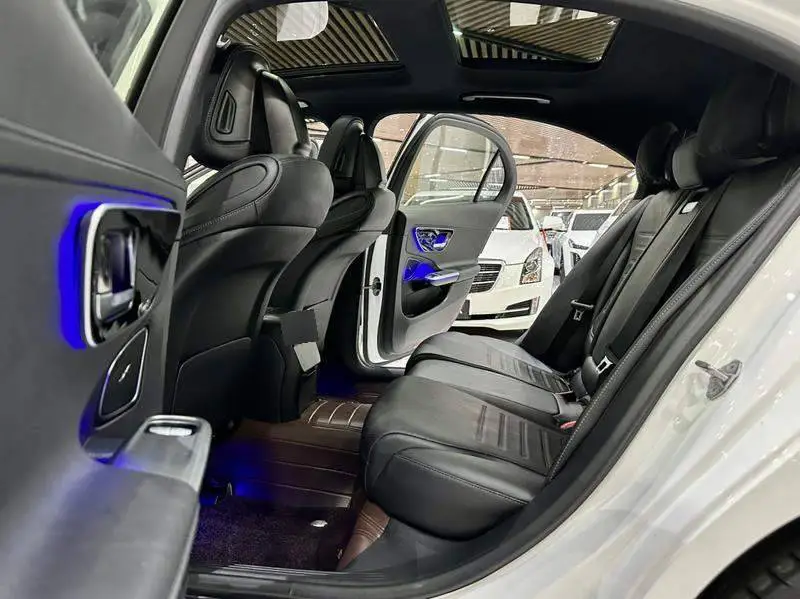 Mercedes-Benz C-Class 2022 C 260 L Sport Edition — 11