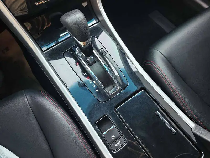 Accord 2016 2.0L Comfort Edition — 14
