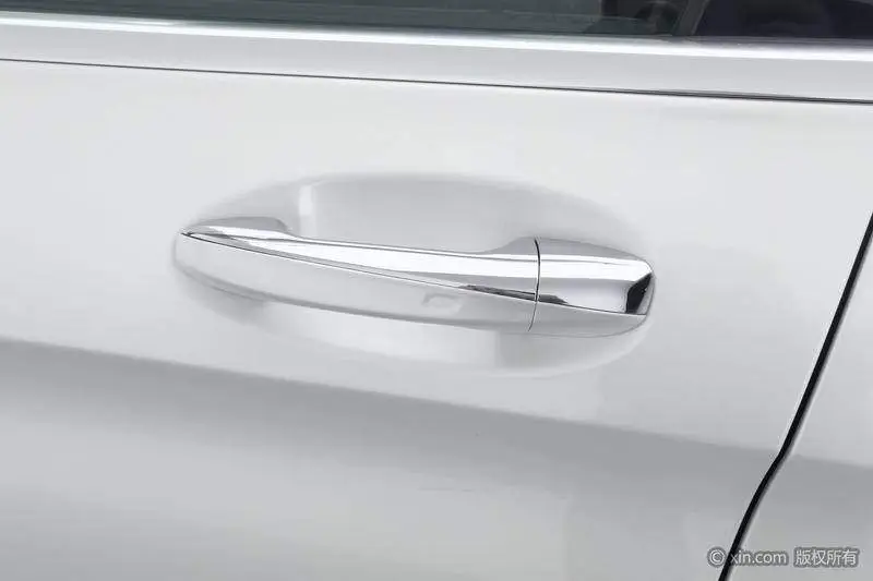Mercedes-Benz GLC 2019 GLC 300 L 4MATIC Dynamic — 9