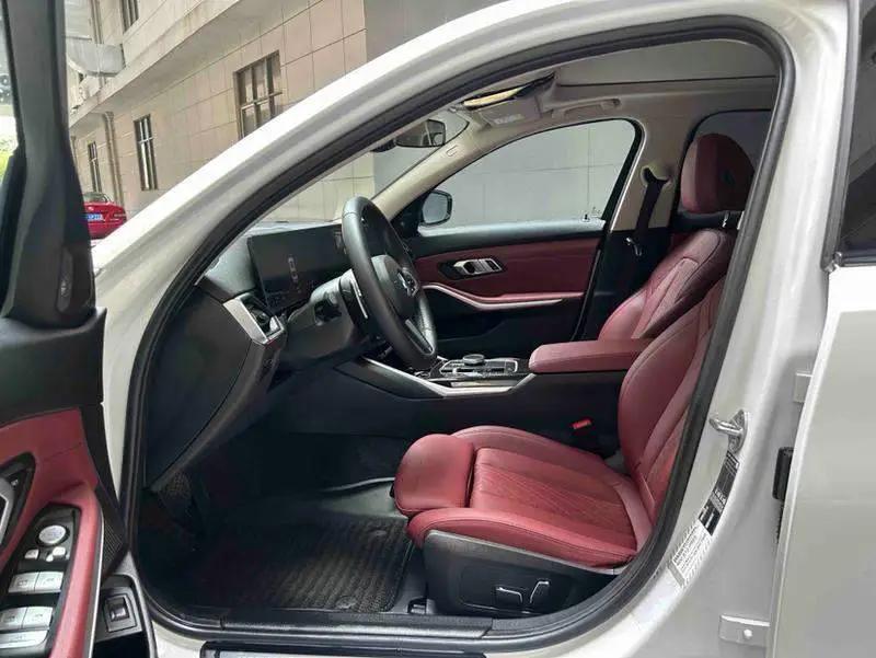 BMW 3 Series 2023 325Li M Sport Package — 19