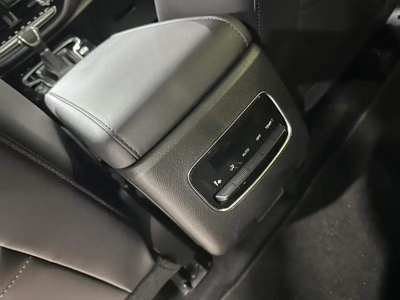 Trumpchi M6 2025 MAX 270T WDCT Luxury Edition — 5