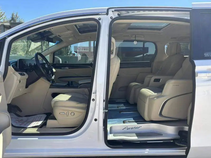 Buick GL8 2022 ES Lu Zun 653T Luxury Edition — 10