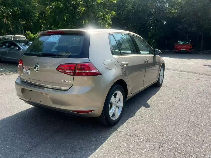 Golf 2016 1.6L Automatic Fashion Model — 5