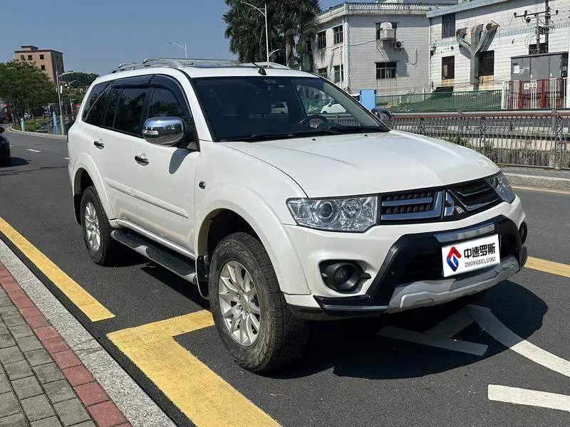 Pajero Sport 2013 3.0L Automatic 4WD Flagship Edition — 3