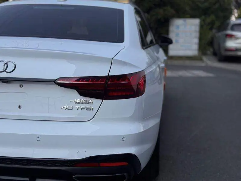 Audi A4L 2023 40 TFSI Luxury Dynamic Edition — 12
